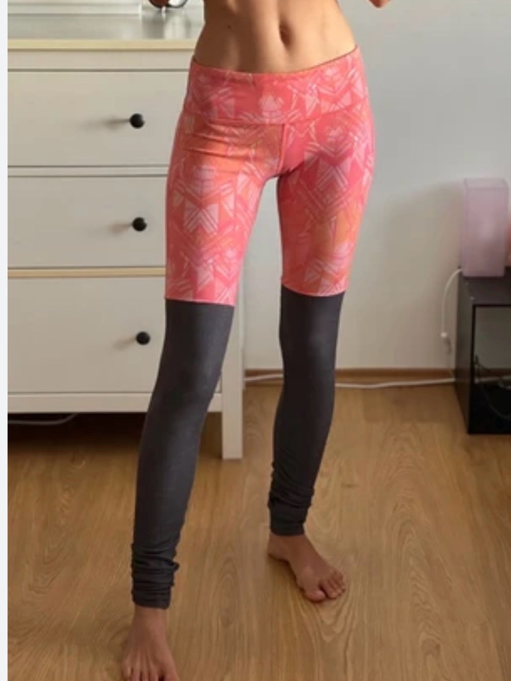 Alo Goddess Ribbed Leggings Warmers Womens Size XS Orange And Gray Yoga Exercise